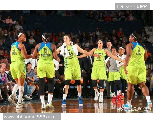 纽约自由女篮迎战天猫队争夺WNBA季后赛关键胜利