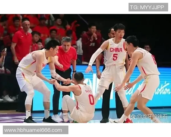 中国男篮亚锦赛对决香港队全力以赴争夺胜利展现团队精神