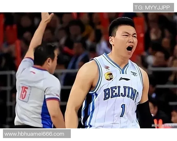 李根：从篮球场的拼搏到人生的蜕变，追寻梦想的旅程与坚持的力量